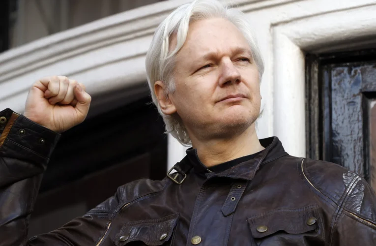 Julian Assange se declarará culpable en acuerdo con EEUU que le permitirá salir de prisión