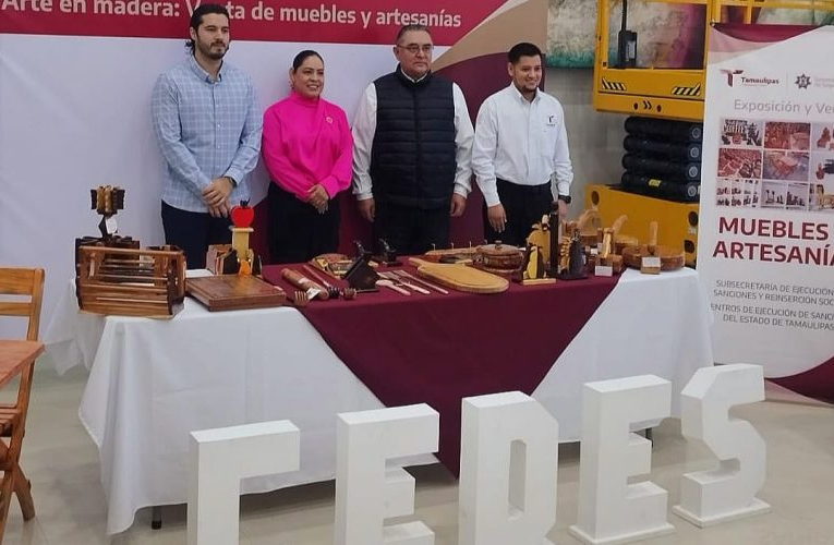 Con stand “Trabajo que Transforma” promueven artesanías de CEDES en Torre Bicentenario