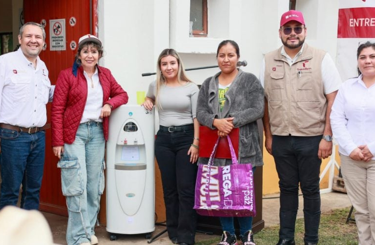 Entrega SEBIEN Dispositivos Generadores Atmosféricos de Agua en Comedores del sur de Tamaulipas