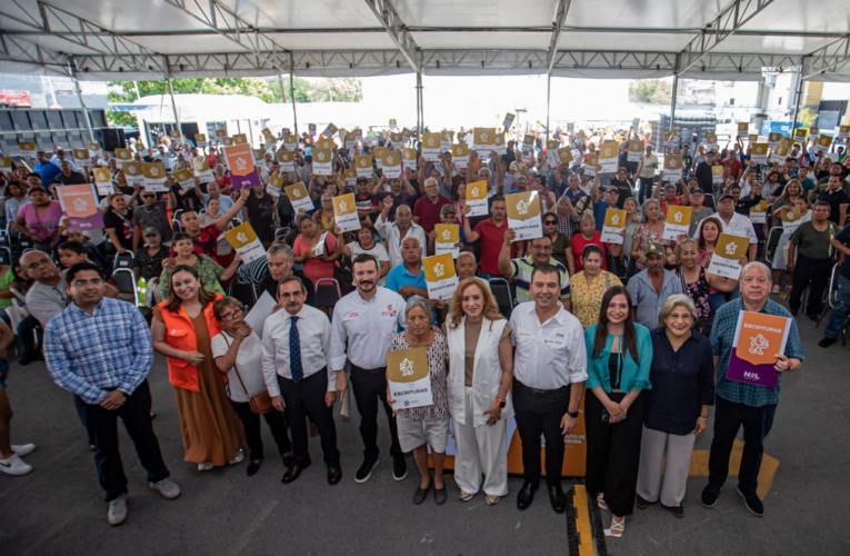 Rompe Fomerrey récord de entrega de escrituras en 3.5 años de administración