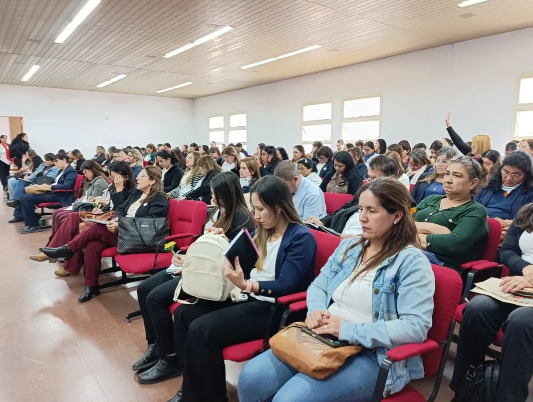 Docentes participan de una capacitación para la evaluación Aprender 2026 en Chaco