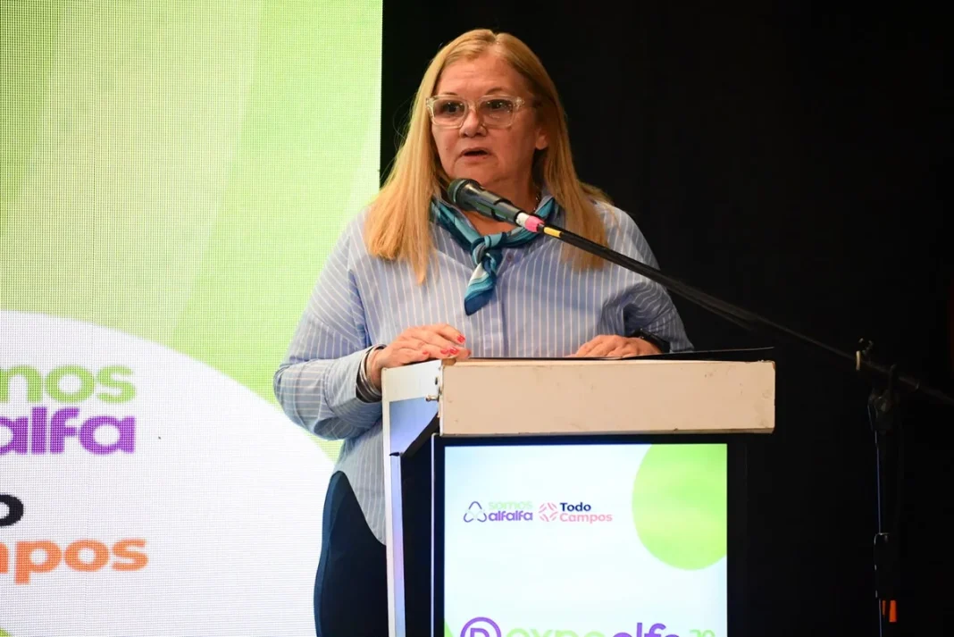 Carmen Delgado durante su intervención en la apertura de ExpoAlfa Norte 2026.