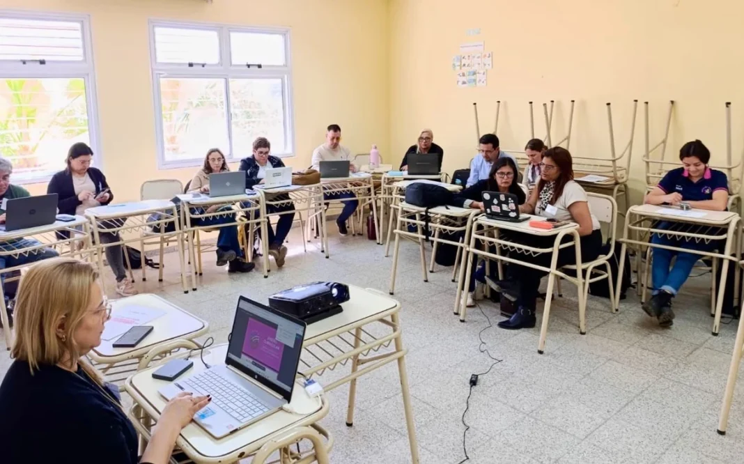 Participantes de una jornada vinculada con la formación docente